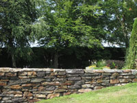 Natursteinmauer